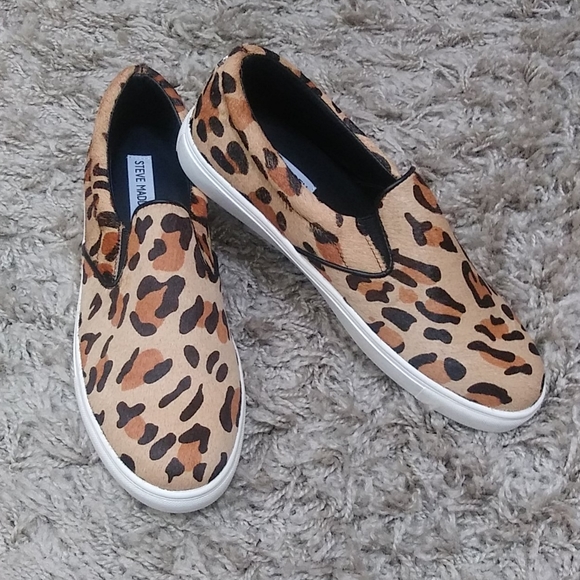 Steve Madden Shoes - Steve Madden slip ons